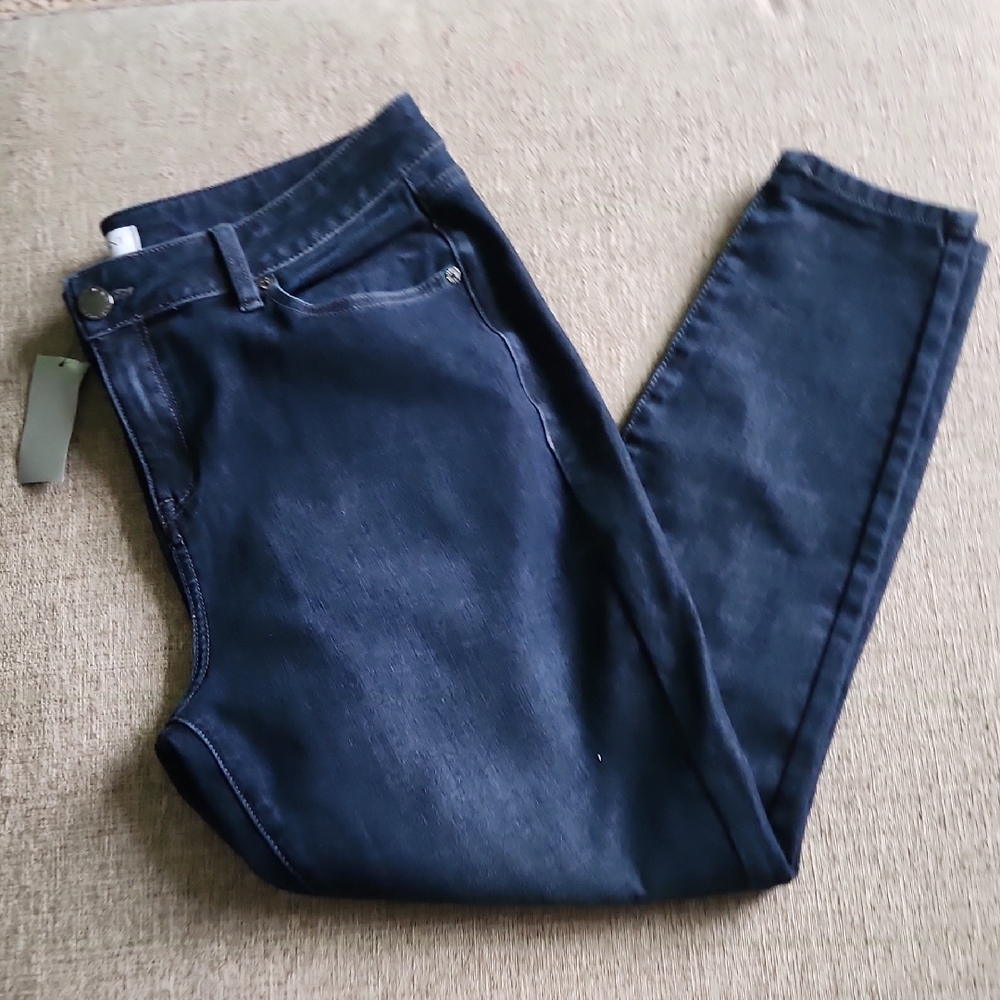 NWT Lane Bryant Darkwash Skinny Jeans SIZE 16